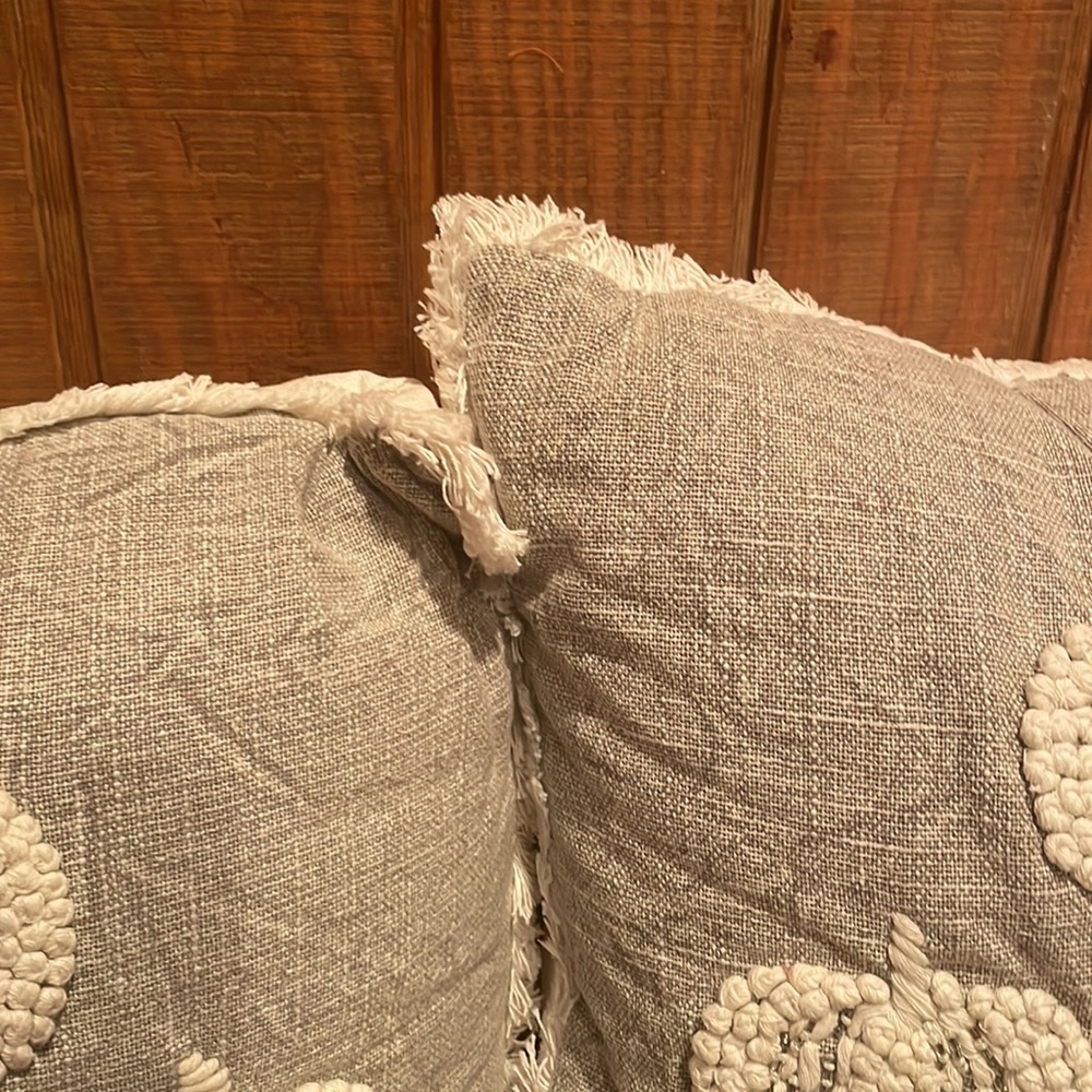 2 fall pillows - Picture 3 of 3